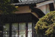 Vertical shot of the himeji castle in the daylight